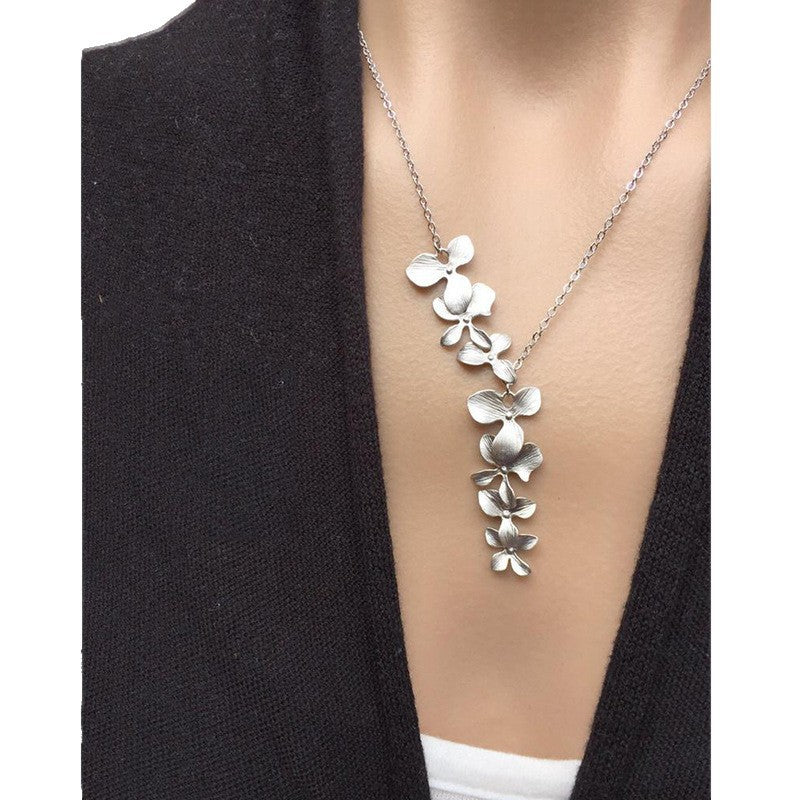 Floral Alloy Necklace and Earrings Set