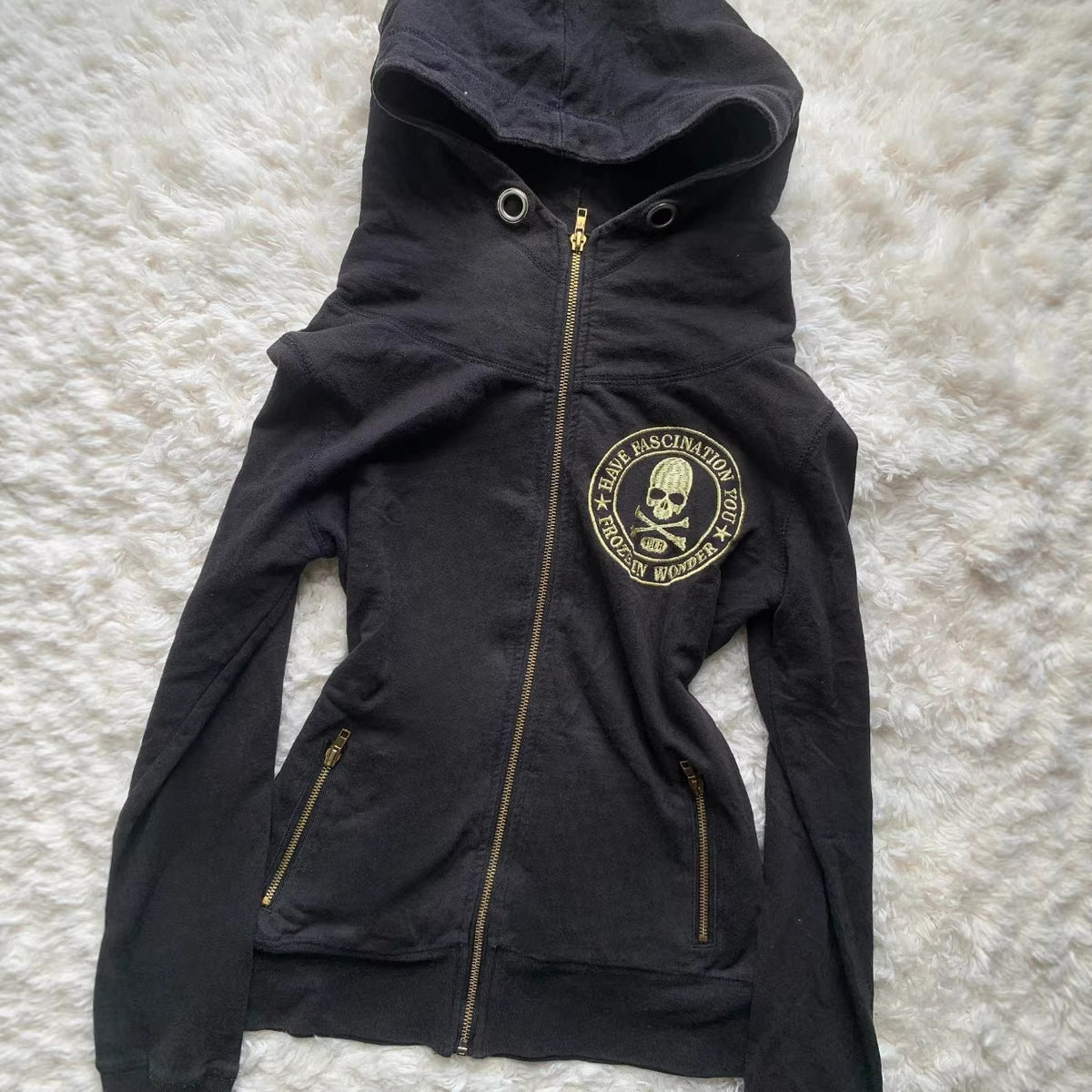 Retro Zip-Up Hoodie with Skull Embroidery