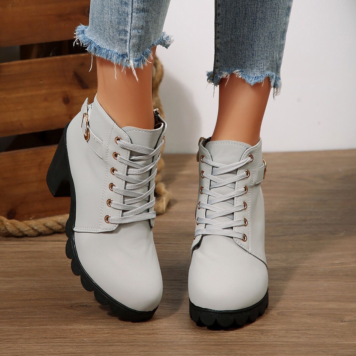 Women Chunky Heel Lace Up Ankle Boots