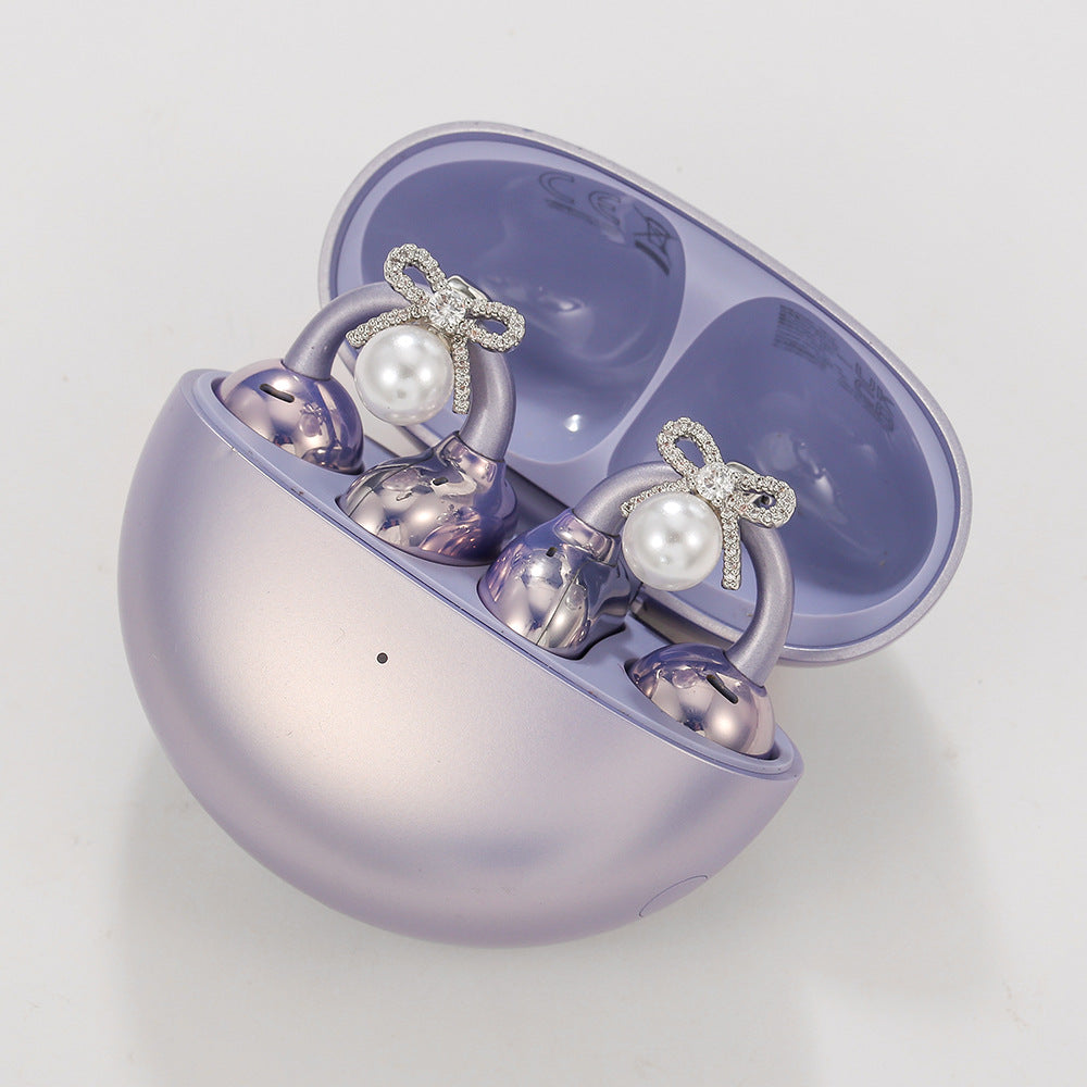 Diamond Buckle Butterfly Pearl Ear Clip
