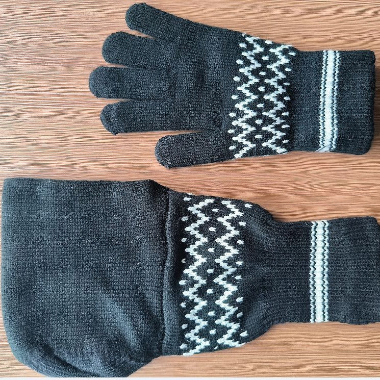 Striped Knitted Beer Bottle Gloves