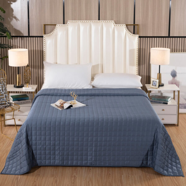 Bamboo fiber gravity blanket