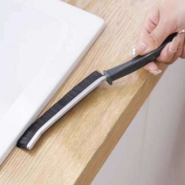 Crevice Brush